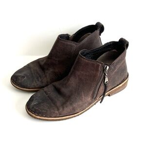 UGG Clementine Shearling-Lined Leather Zip Booties